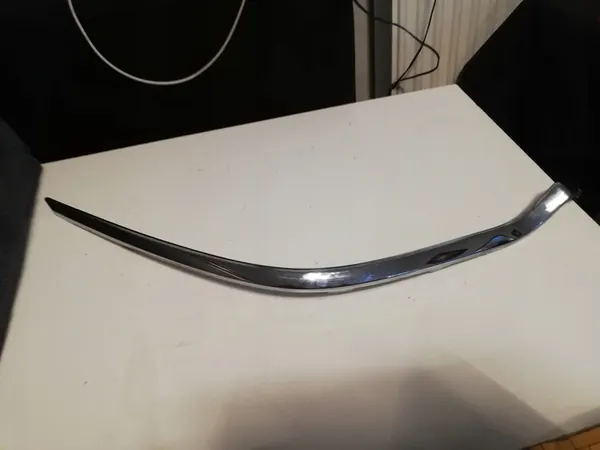 Yaris III etupuskuri kromi lista oikea 14-17 A53123-0D060 image 2