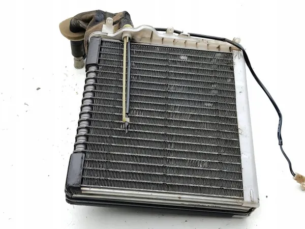 Evaporador aire acondicionado Toyota RAV4 OEM AMD220921 - Usado image 8