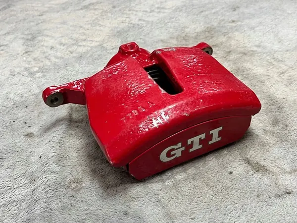 VW Golf 5G Etujarrusatula Oikea 5G0615124A image 2