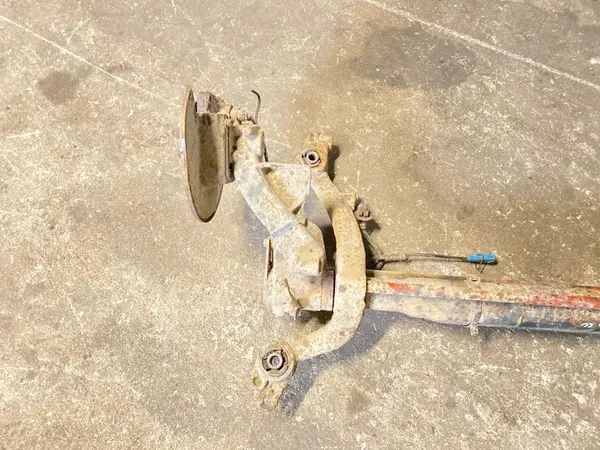 2000 Peugeot 206 CC Poutre Arrière image 2