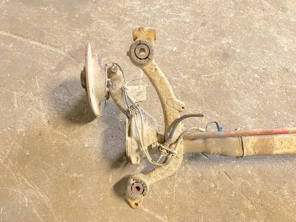 2000 Peugeot 206 CC Poutre Arrière image 8