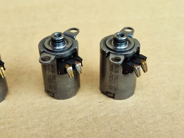 Ford Powershift Venttiili OEM 7M5R-7H035-CA - Käytetty image 7