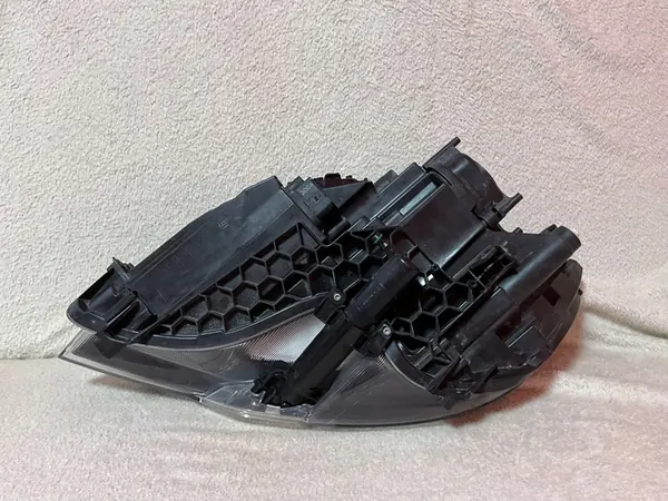 Skoda Superb II 2012-2015 Oikea Lamppu Pesurilla OEM image 8