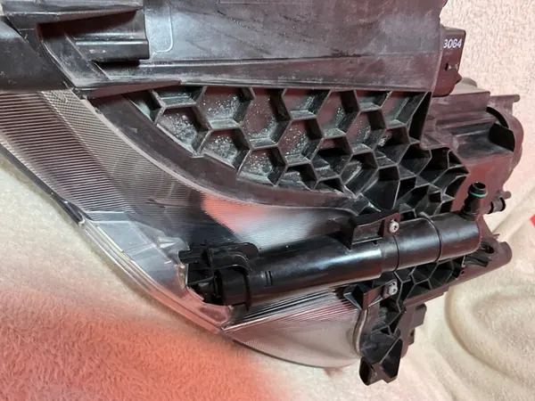 Skoda Superb II 2012-2015 Oikea Lamppu Pesurilla OEM image 9