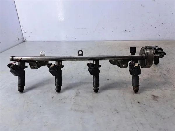 Rampe d'injection OEM 12596243 REMI Chevrolet HHR 2.2B image 2