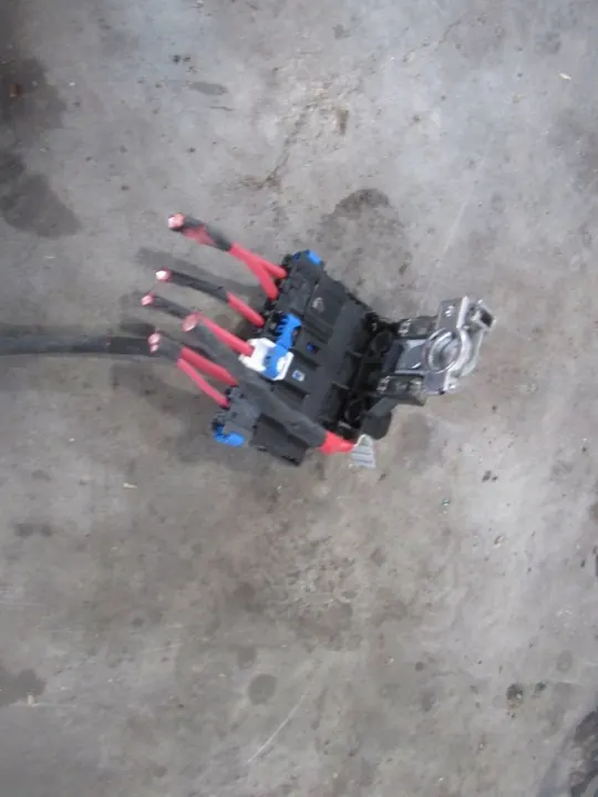 Positiivinen liitin OEM HWP6432 Renault Zoelle image 4