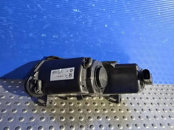 Farol de neblina halógeno direito Volkswagen Polo V image 8