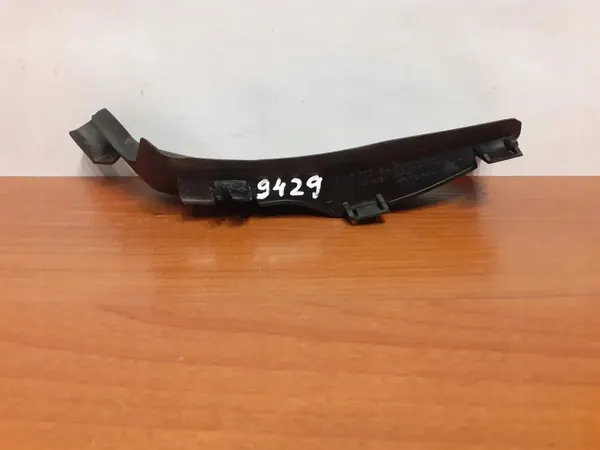 Volvo OEM 9429 etupyyhkijät 1.5L hybridille image 5