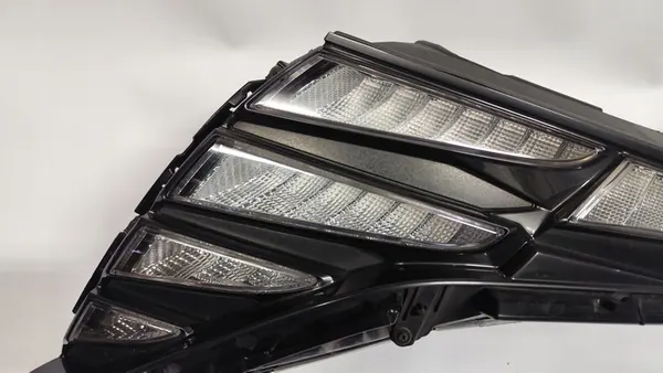 HYUNDAI TUCSON IV 2021- FAROL LED DIURNO ESQUERDO image 3