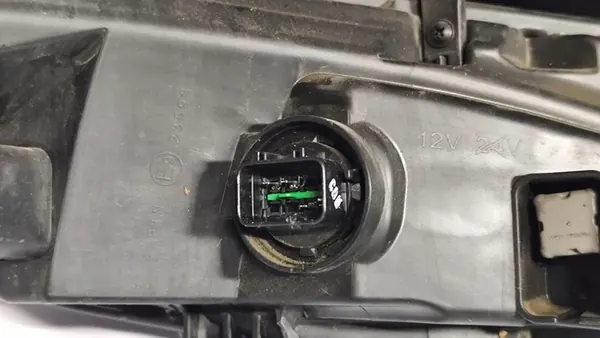 HYUNDAI TUCSON IV 2021- FAROL LED DIURNO ESQUERDO image 9