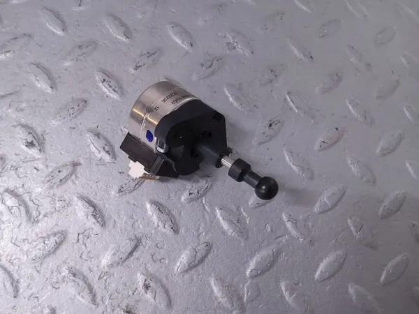 Koplamp afstelmotor rechts BMW XM OEM 63115A40884 image 3