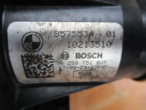 BMW 7 G11 G12 5 G30 3.0 D Ansaugkrümmer 8570228 image 6