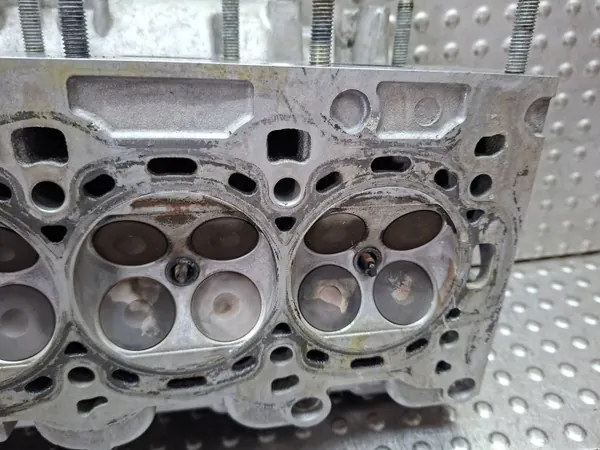 Culasse Moteur OEM 55562229 pour Opel image 7