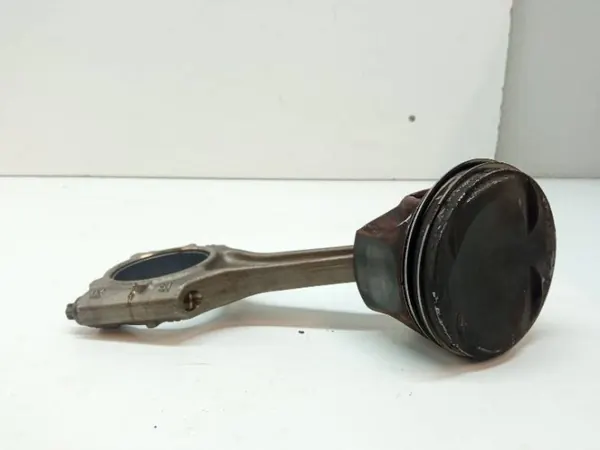 Mäntäliitin OEM 82L199 Skoda Superb III:lle image 4
