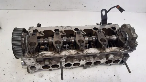 Kia Engine Head 22111-27400 image 2