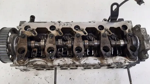 Kia Engine Head 22111-27400 image 3