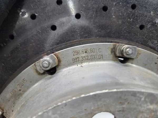Porsche 911 997 Keraaminen takajarrulevy OEM 997352032 image 3