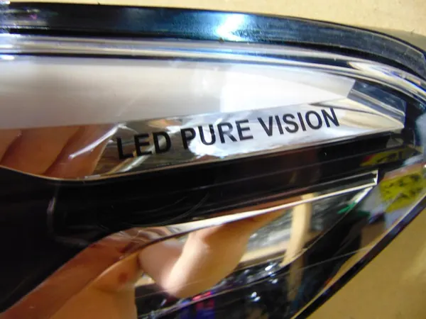 VASEN FULL LED VALO RENAULT CAPTUR LIFT 17-19 OEM 260609454R image 2