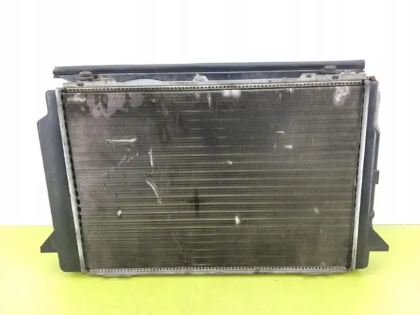 Audi Kühler mit Lüfter OEM 8A0121223A image 2