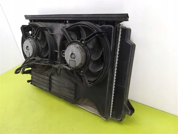 Audi Kühler mit Lüfter OEM 8A0121223A image 6