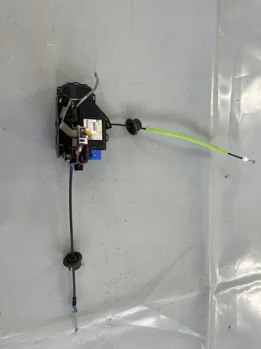 AUDI A8 D3 Linke Hintertürschloss 4E1 839 015 A image 3