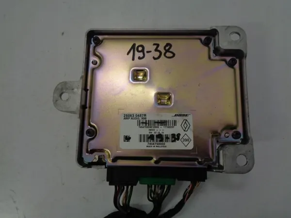 OEM 280630487R K Verstärker Renault OE Gebraucht image 3