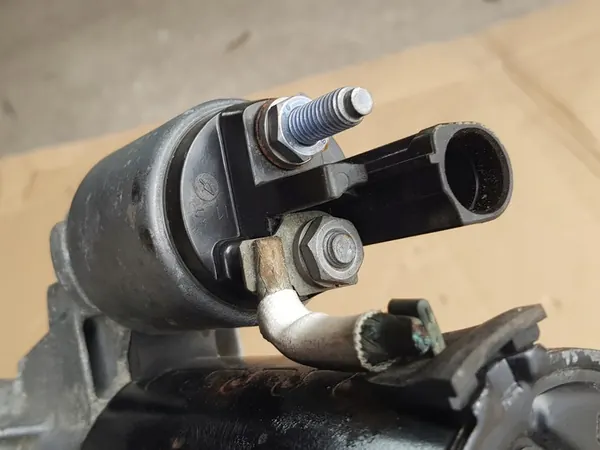 Motor de arranque 1.9 TDI 105CV BLS - DSG / VW Audi Seat Skoda - Usado image 10