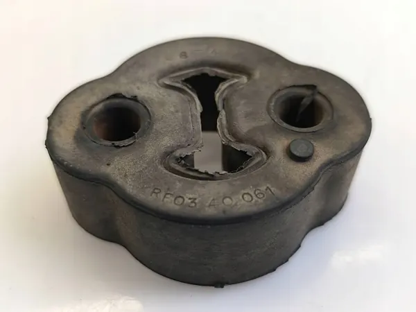Support d'échappement Mazda 323 F OEM RE0340061 image 2