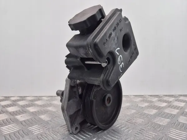 Mercedes-Benz OE A 006 466 45 01 Hydraulikpump image 4