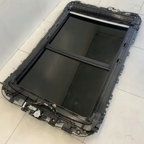 Toit ouvrant panoramique OEM 1Z365948 pour Audi Q7 SQ7 4M image 4