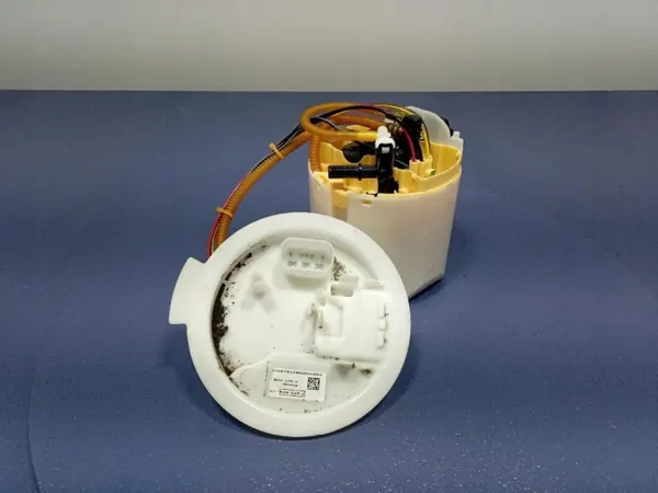 Bränslepumpflytare OEM 7473444 för BMW 3 G20 image 3