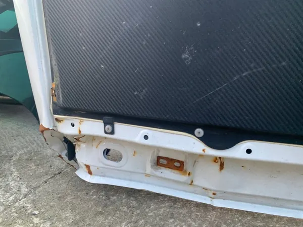 Toyota Yaris IV GR kolfibertakpanel OEM image 8