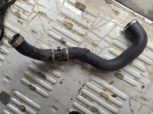 VW TRANSPORTER T6 Intercooler-Schlauch 7E0145941 image 2