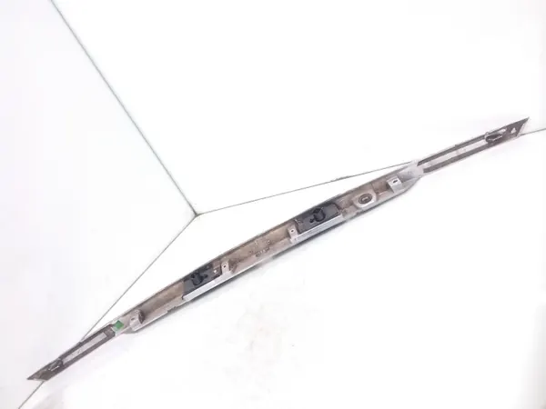 Feux de plaque Jaguar S-Type 2006 OEM 4R8313550AE image 3