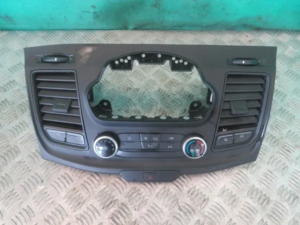 Radion Kehys Ilmastointipaneeli Ford Transit MK8 image 2