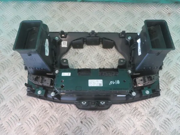 Radion Kehys Ilmastointipaneeli Ford Transit MK8 image 6