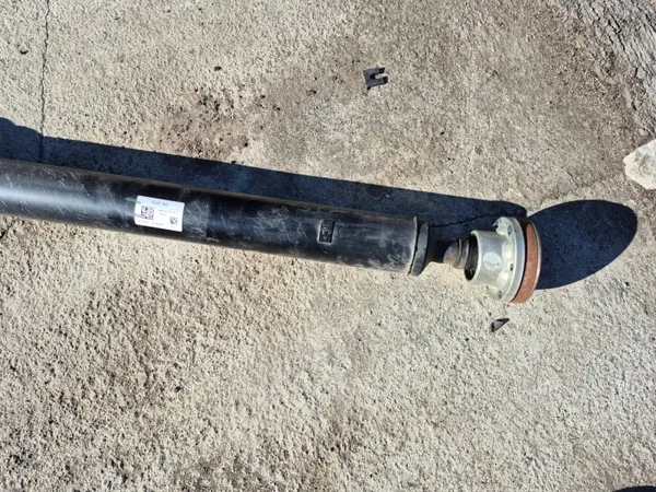 Árbol de transmisión Audi Q5 II OEM 80A521101A - Usado image 4