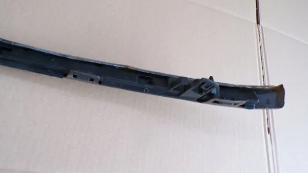 GOLF III Grill Left 1H6853653C image 10