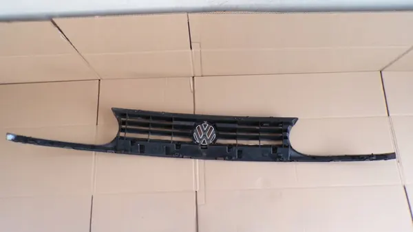 GOLF III Grill Left 1H6853653C image 9