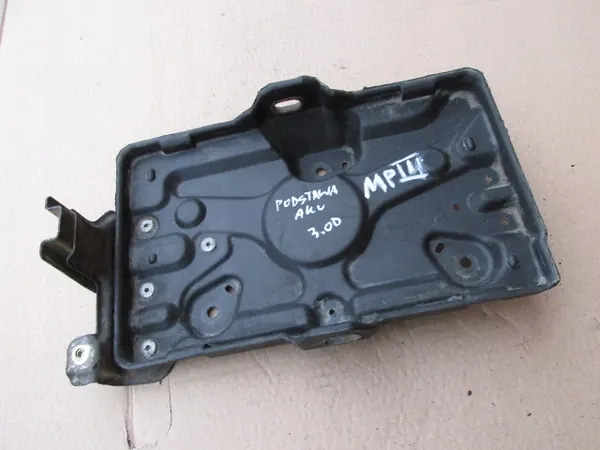 Support batterie Mitsubishi MR440936 pour Pajero III 3.2 image 3