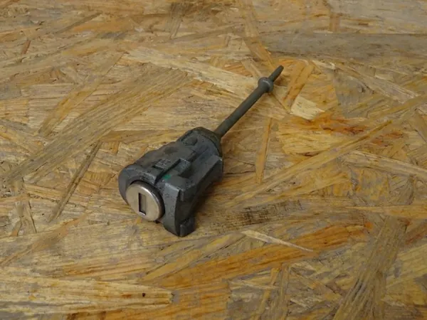 OEM 8N0837167 Oven Lukon Latch Audi TT 8N 98-05 image 2