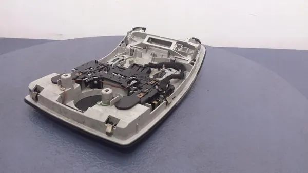 Luz Audi A4 B6 S-Line OEM 8E0947135E image 6