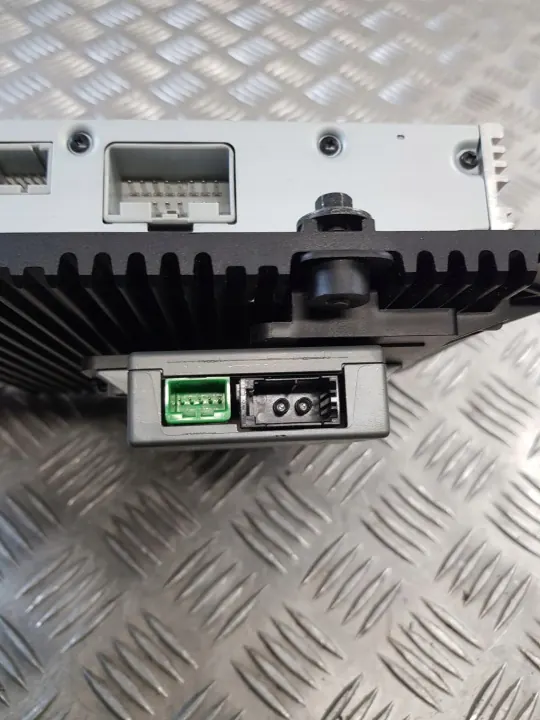 Radioförstärkare OEM 30732824 + Navigationsmodul image 4