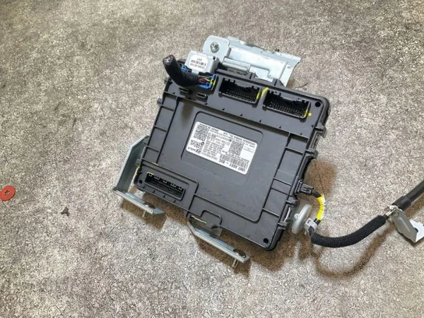 Módulo Confort Hyundai OEM 95400HF400 - Usado image 4