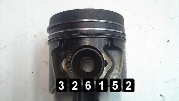 KIA OEM AM-326152 Vevarmskolv - Begagnad image 3