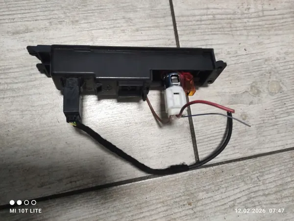 Aanstekercontactdoos OEM 50779 - Gebruikt Audi OE image 3