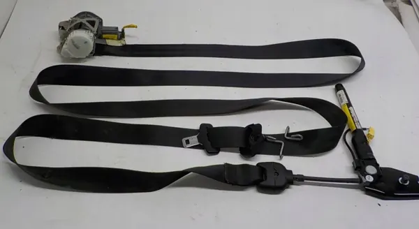 Säkerhetsbälte fram höger OEM 01560913960 Alfa image 2