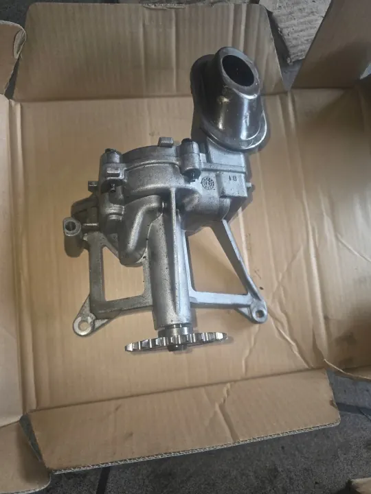 Pompe à huile Ford OE OEM 9682393380 pour Galaxy MK3 image 2