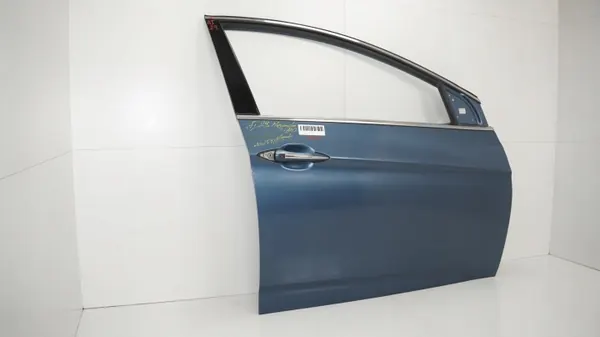OEM 360181112 fram höger dörr för Hyundai i40 09-14 image 3