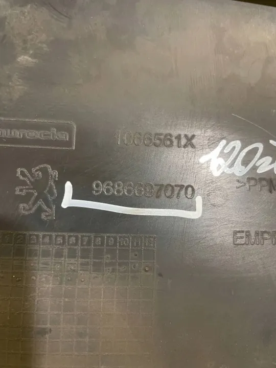 OEM 9686697070 Vordersitzgurtabdeckung für Peugeot 508 image 3